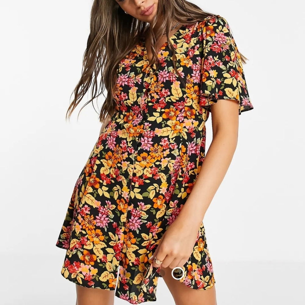 ASOS Design Button Through Tie Back Mini Tea Dress with Angel Sleeve (Size 6)